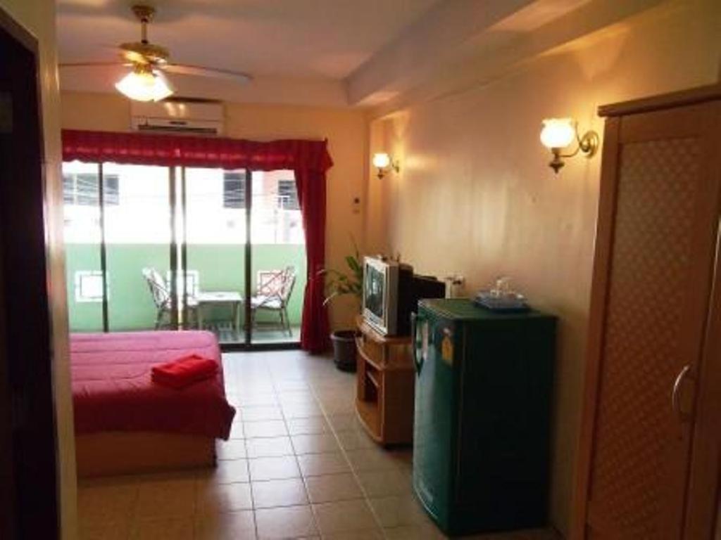 Billabong Hotel Pattaya Chambre photo