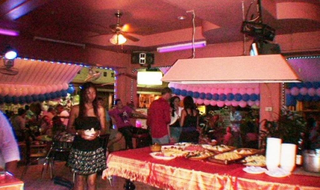 Billabong Hotel Pattaya Extérieur photo