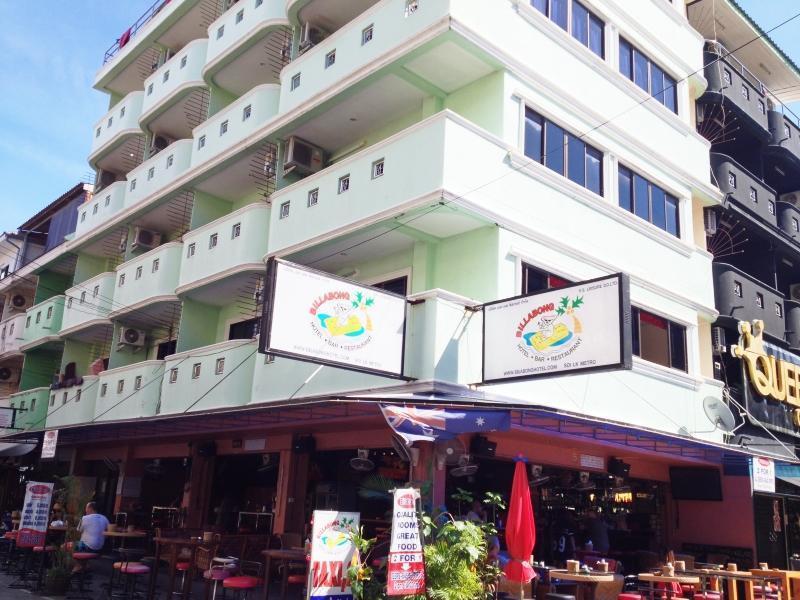 Billabong Hotel Pattaya Extérieur photo